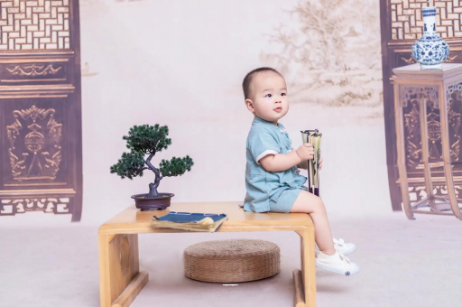 铜仁孕妇肚子上的黑线